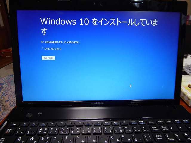 windows10をインストールしています